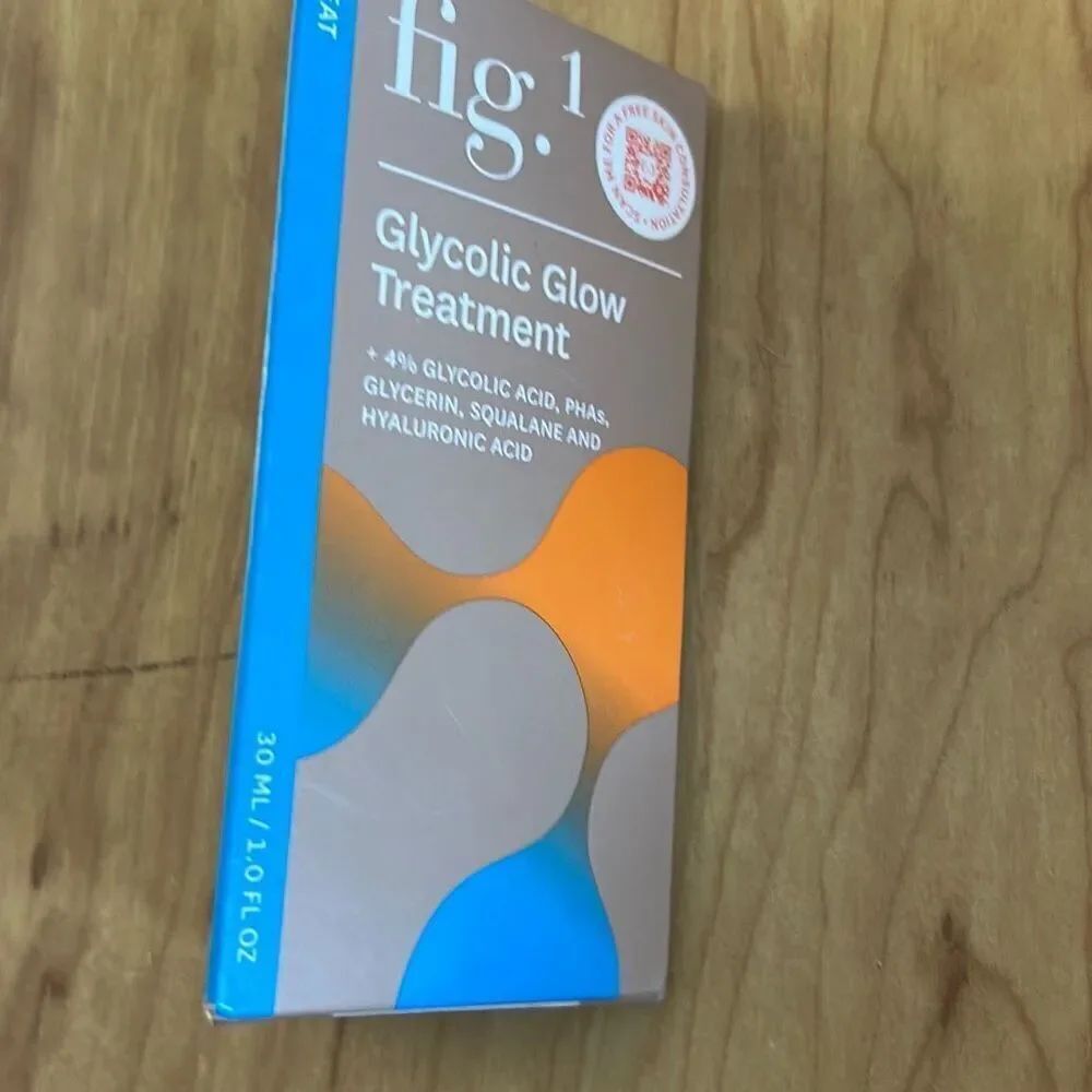 Fig.1 Glycolic Glow Treatment 30ml Instant Glow Exfoliating & Anti-Aging Sealed